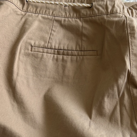 Cropped size 14w Talbots with tie at waist. - Picture 3 of 3